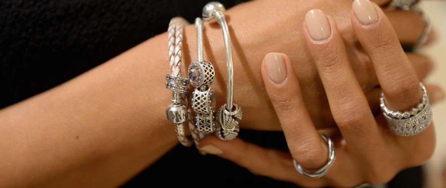 The Perfect Gift for a Woman: Pandora Rings