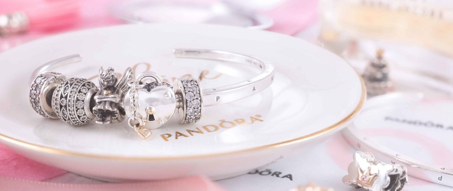 Pandora Autumn 2021 Collection