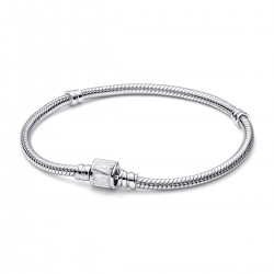 Pandora Moments Marvel Logo Clasp Snake Chain Bracelet Pandora Moments Marvel Logo Clasp Snake Chain Bracelet