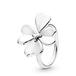 Pandora Moving Clover Ring Pandora Moving Clover Ring