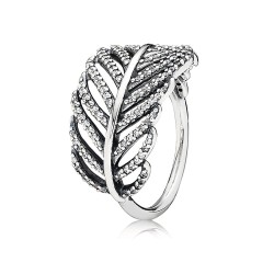 Pandora Light As A Feather Ring