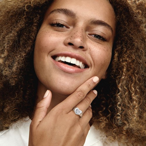 Pandora Radiant Heart Pavé Signet Ring Pandora Radiant Heart Pavé Signet Ring