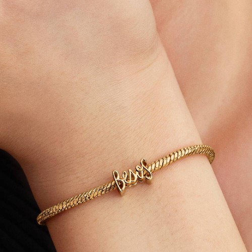 Pandora Besos Script Charm