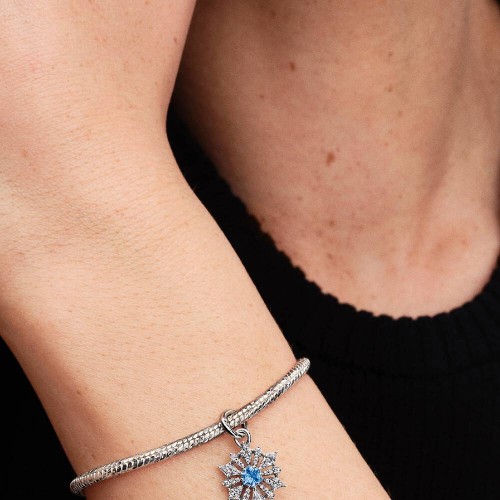 Pandora Disney Frozen Queen Elsa Snowflake Dangle Charm Pandora Disney Frozen Queen Elsa Snowflake Dangle Charm