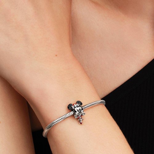Pandora Disney Minnie Mouse Holiday Charm Pandora Disney Minnie Mouse Holiday Charm