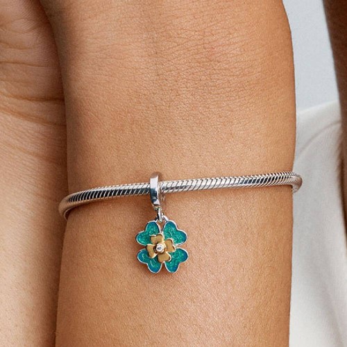 Pandora 2025 Four Leaf Clover Lab-Grown Diamond Dangle Charm Pandora 2025 Four Leaf Clover Lab-Grown Diamond Dangle Charm