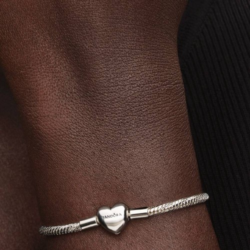 Pandora Heart Clasp Faceted Snake Chain Bracelet Pandora Heart Clasp Faceted Snake Chain Bracelet