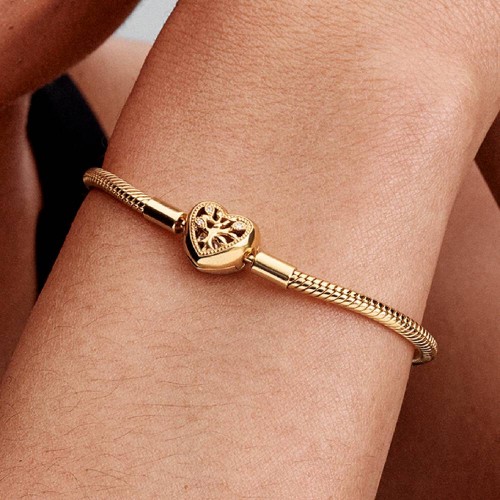 Pandora Family Tree Heart Clasp Snake Chain Bracelet Pandora Family Tree Heart Clasp Snake Chain Bracelet